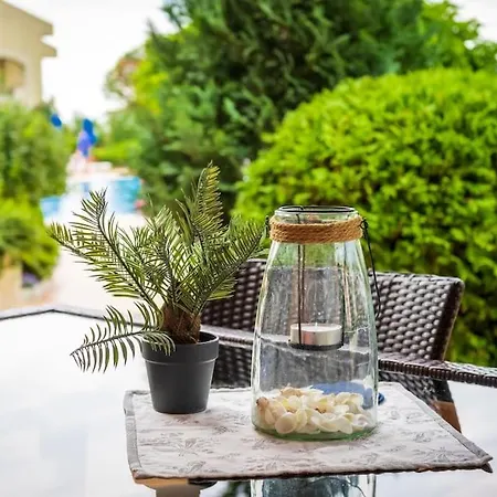 Paradise Corner - 2 Bedroom Ground Floor * Topola