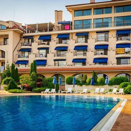 Paradise Corner - 2 Bedroom Ground Floor Topola