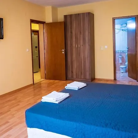 Διαμέρισμα Paradise Corner - 2 Bedroom Ground Floor *