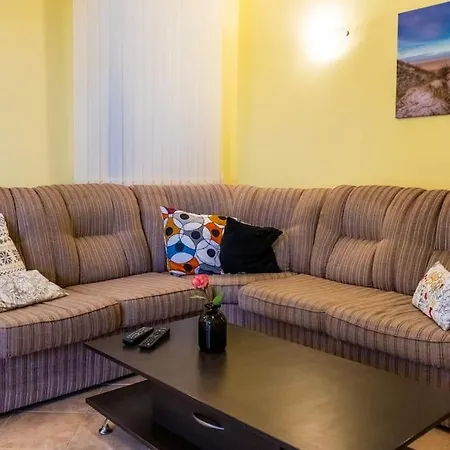 Διαμέρισμα Paradise Corner - 2 Bedroom Ground Floor