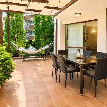 Apartment Paradise Corner - Spacious 2br Ground Floor *