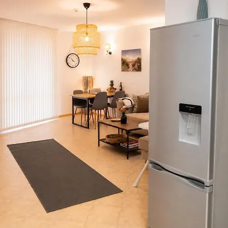 Apartment Paradise Corner - Spacious 2br Ground Floor *